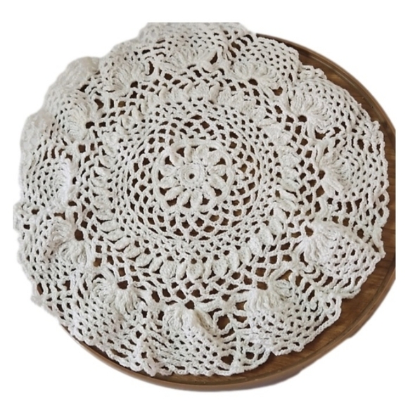 Handmade Crochet Lace Doily White Floral Round Table Mat 13" Cotton Vintage Art - Picture 4 of 17